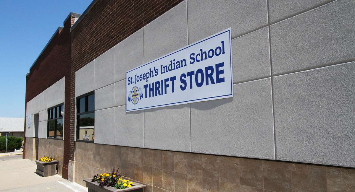 Thrift-Store Thrift Store