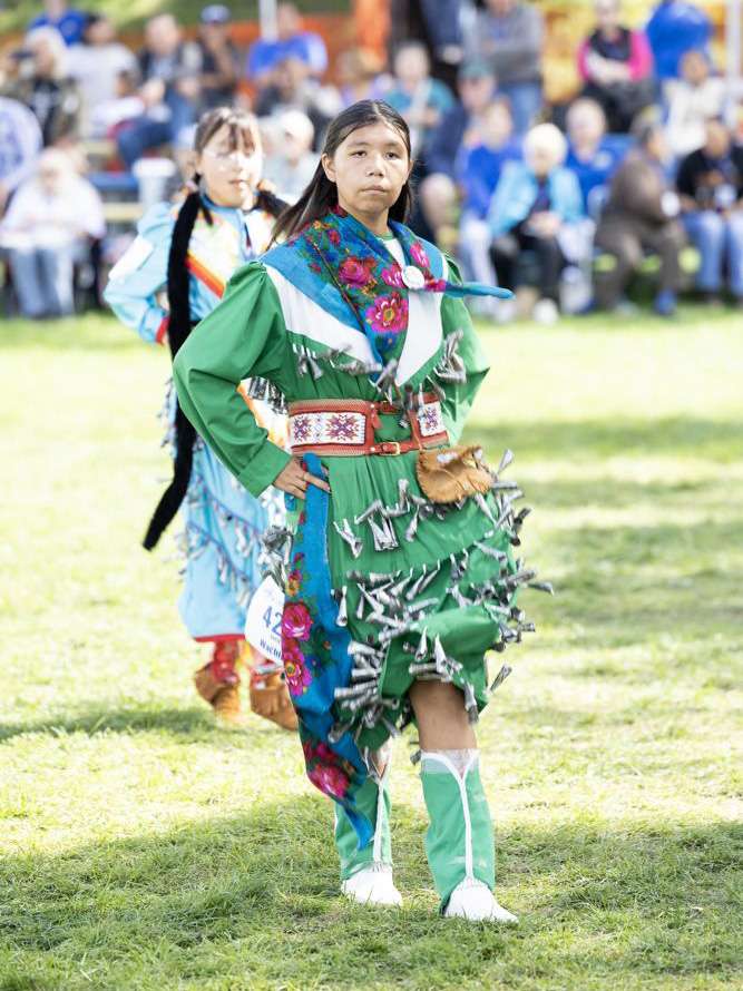 powow dance girl