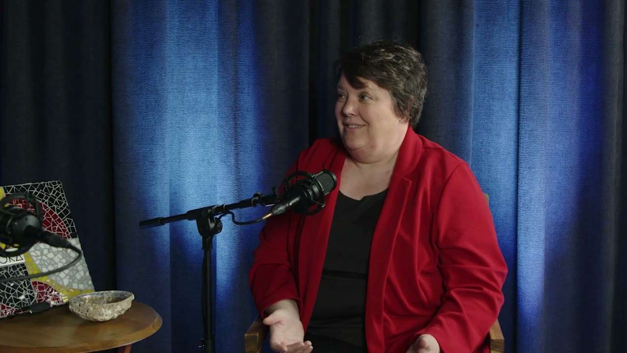 podcast episode thumbnail video